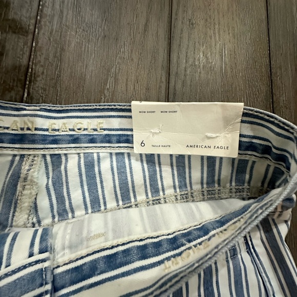 American Eagle Jean Shorts NWT - Picture 2 of 6
